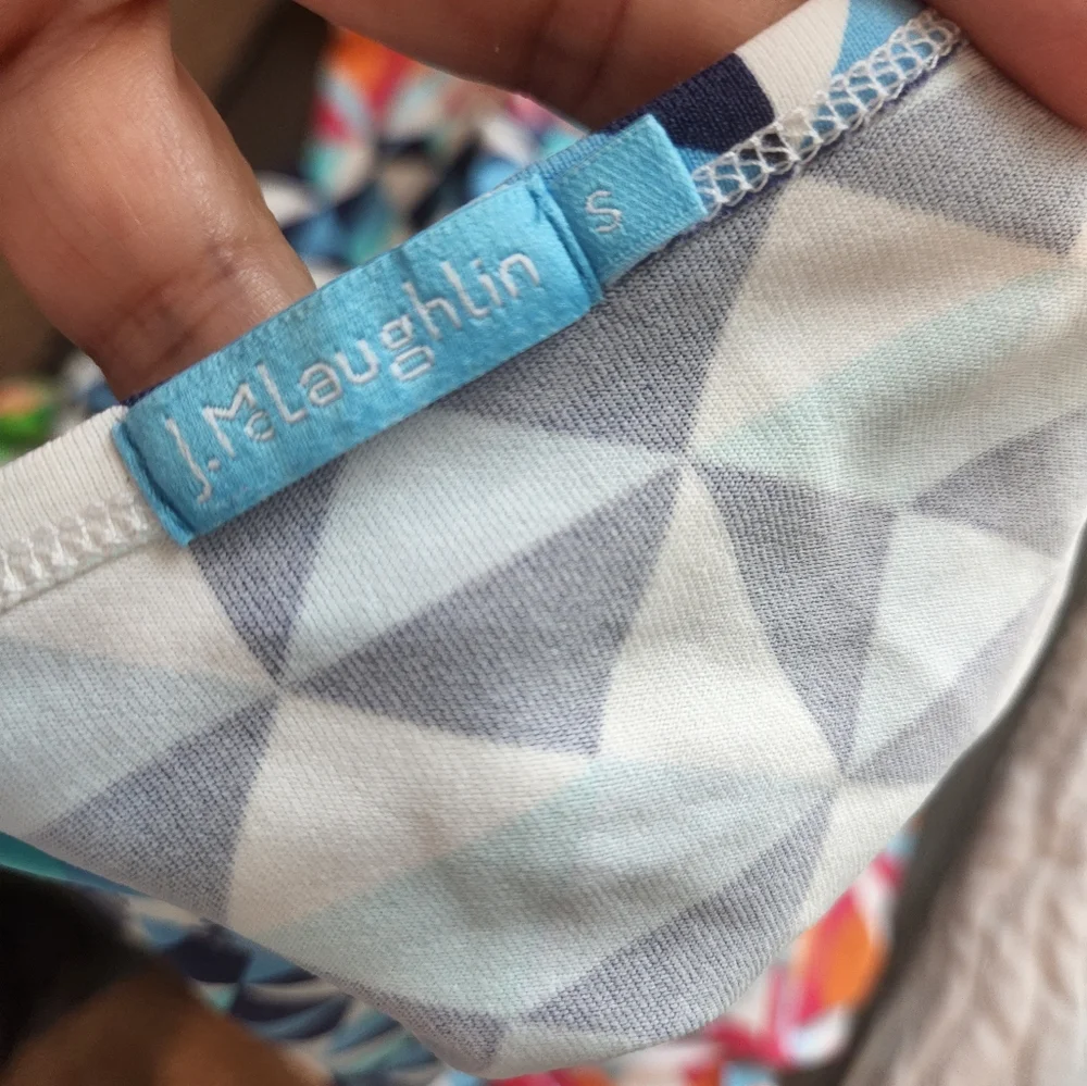 J.mcLaughlin top - Picture 2 of 6